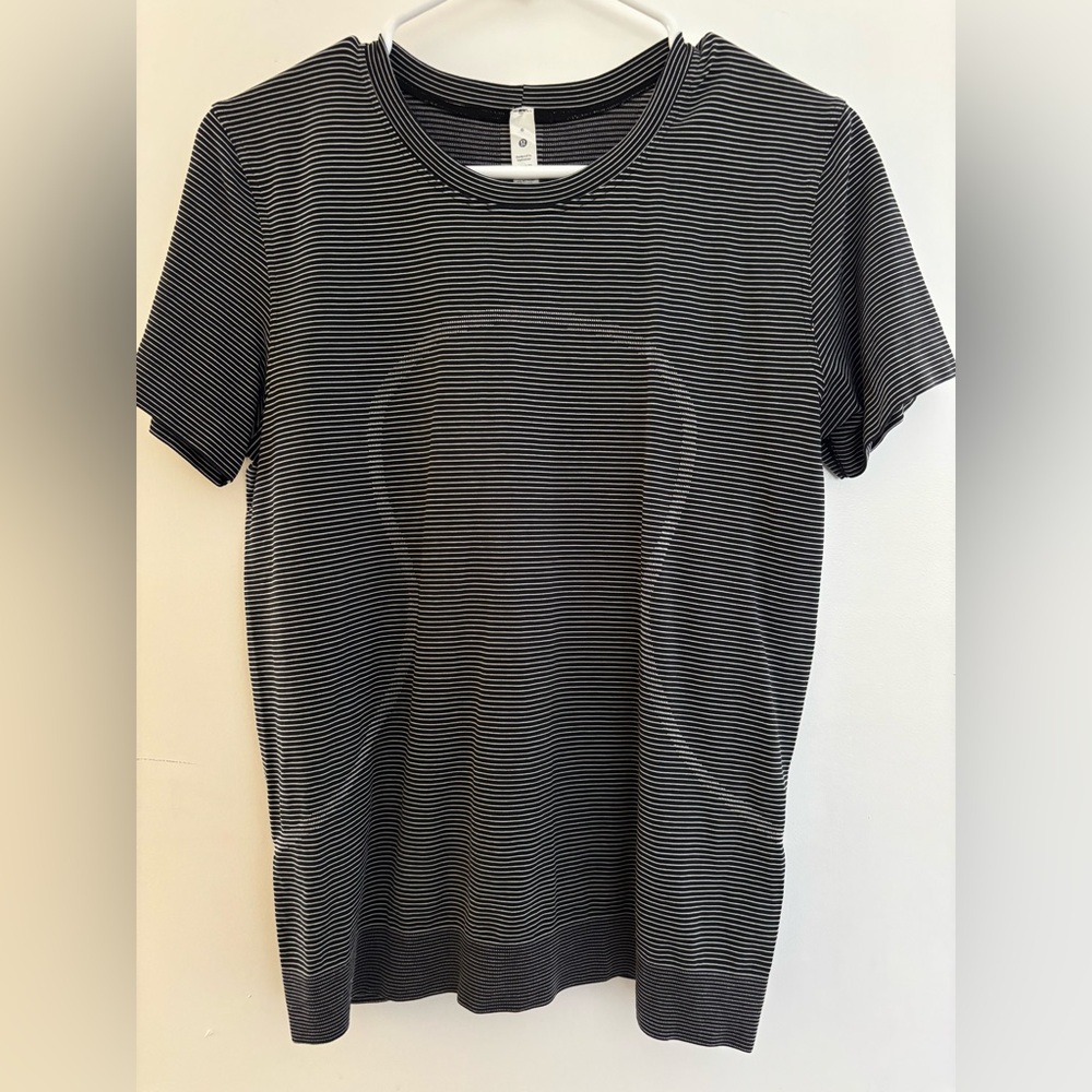 Lululemon swiftly shirt hip length